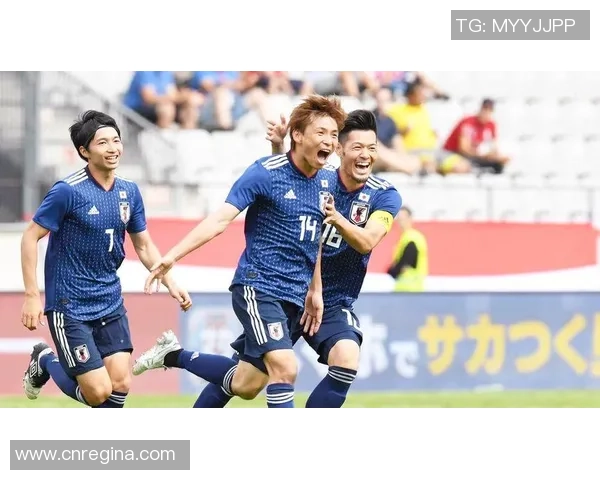 成都足球队团队协作深度解析与其他球队的对比研究